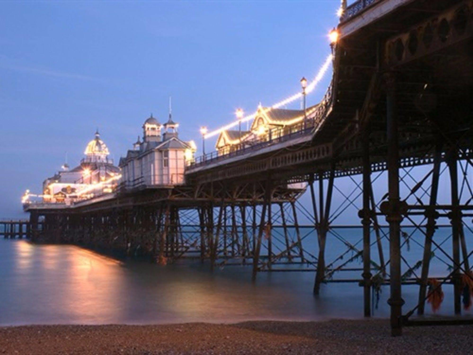 Park View Hotel Eastbourne Ngoại thất bức ảnh