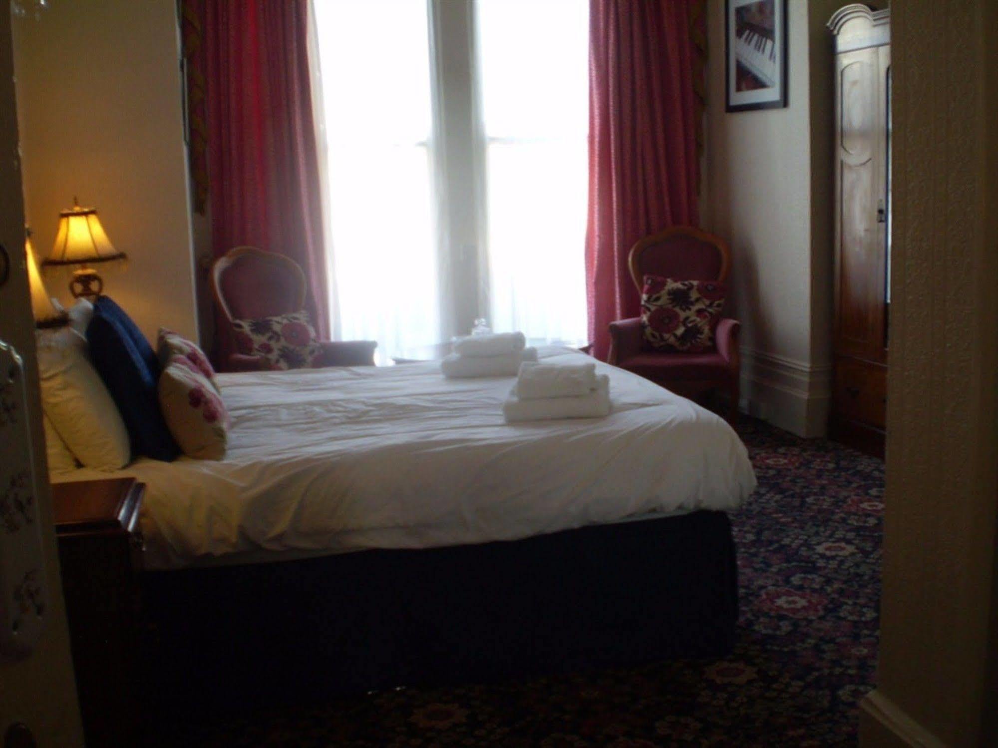 Park View Hotel Eastbourne Ngoại thất bức ảnh